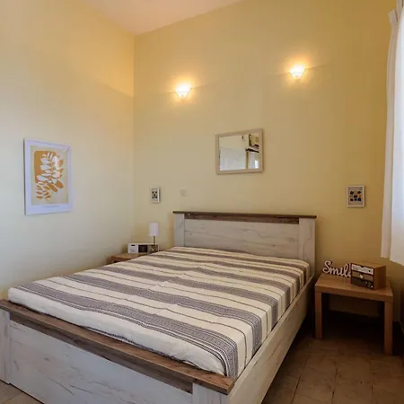 Modern Seaview Nest With Pool & Panoramic Views 公寓 *
