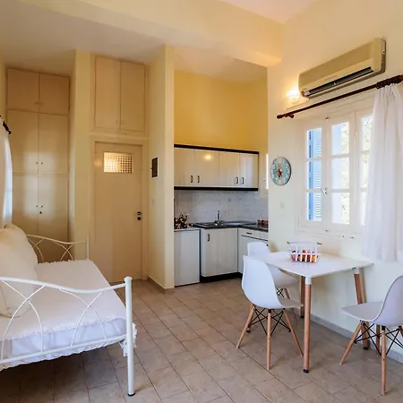 Modern Seaview Nest With Pool & Panoramic Views *